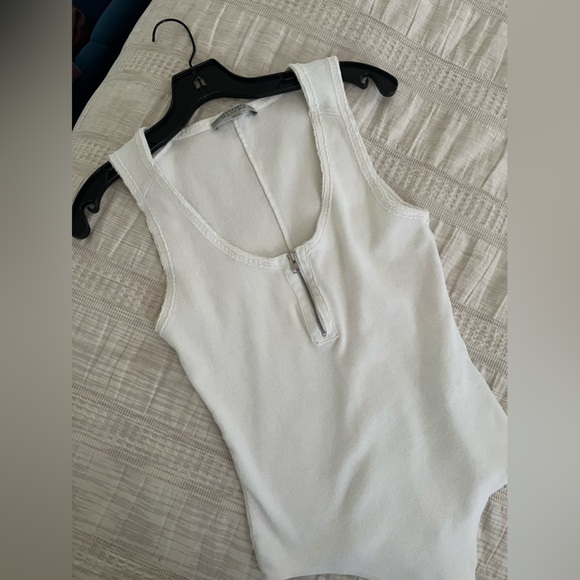 All saints off white bodysuit sz 6 fits like a large - Picture 5 of 9